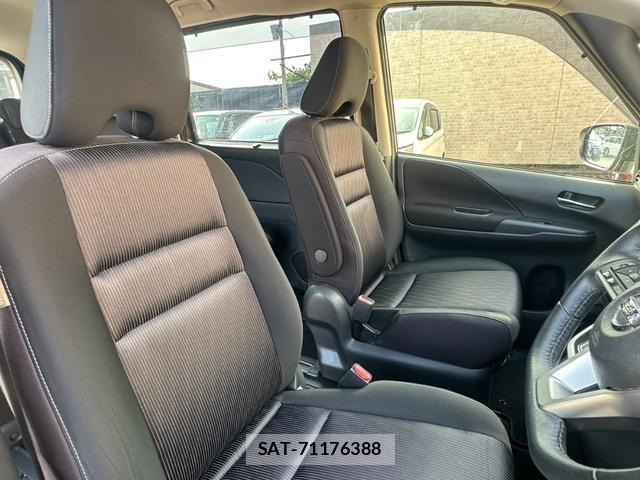 Nissan SERENA 2016-11 8224664-6