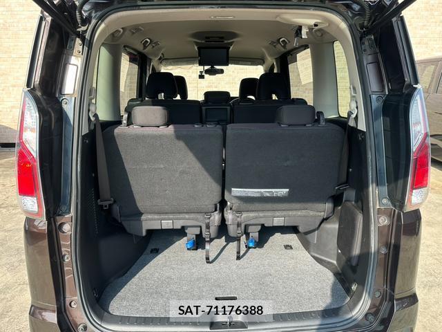 Nissan SERENA 2016-11 8224664-9