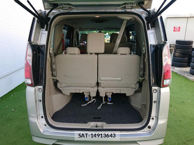 Nissan SERENA 2017-06 8224687-11