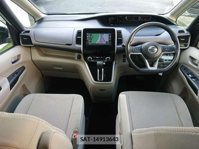 Nissan SERENA 2017-06 8224687-4
