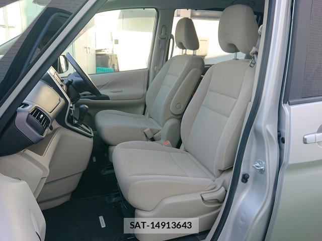 Nissan SERENA 2017-06 8224687-9