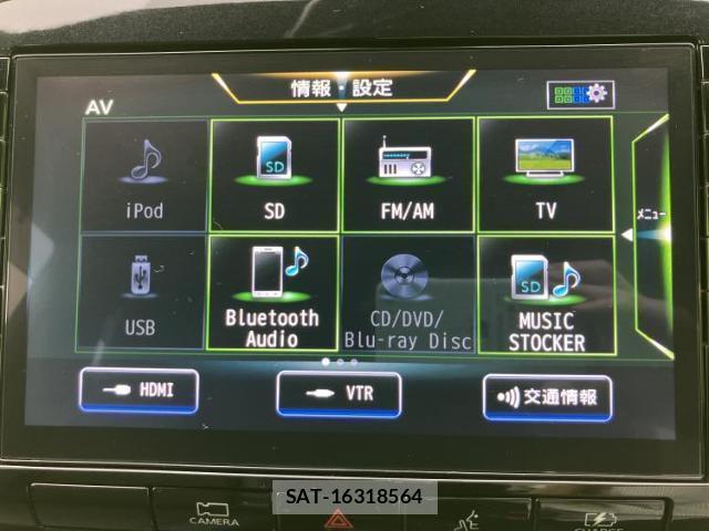 Nissan SERENA 2021-07 8225060-10