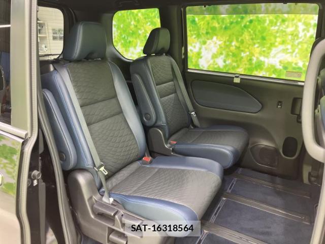 Nissan SERENA 2021-07 8225060-4