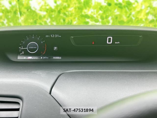 Nissan SERENA 2016-10 8225178-14