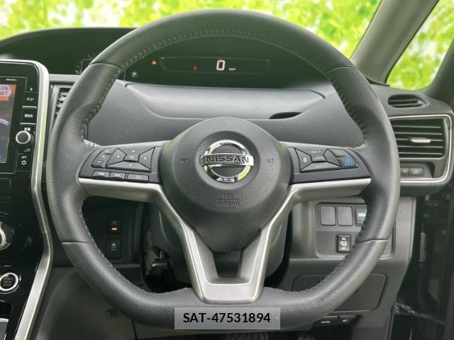 Nissan SERENA 2016-10 8225178-15