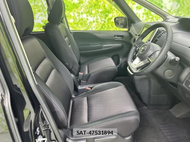 Nissan SERENA 2016-10 8225178-3