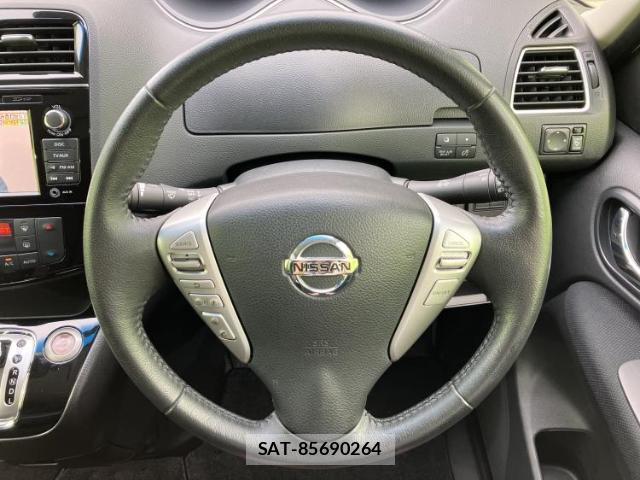 Nissan SERENA 2014-03 8225301-15