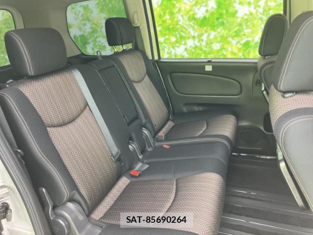 Nissan SERENA 2014-03 8225301-4