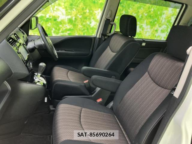 Nissan SERENA 2014-03 8225301-6