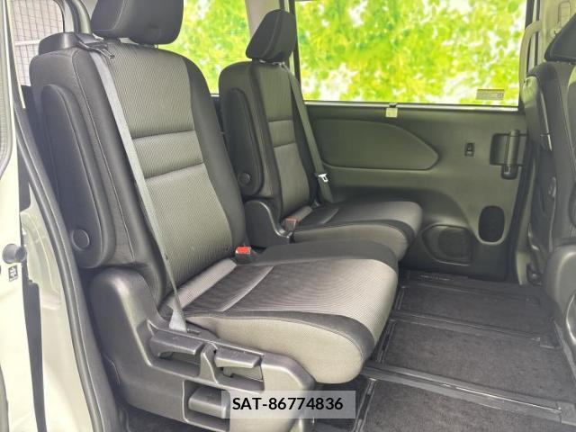 Nissan SERENA 2021-07 8225421-4