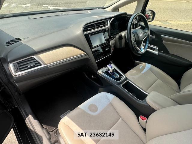 Honda SHUTTLE 2015-12 8217318-14