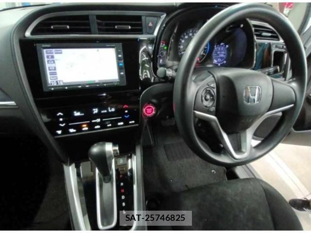 Honda SHUTTLE 2019-03 8217914-2