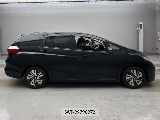 Honda SHUTTLE 2016-03 8223585-11