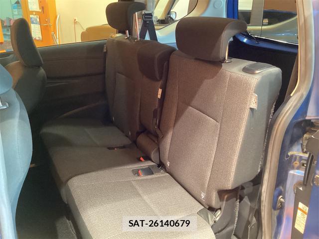Toyota SIENTA 2019-12 8216212-11