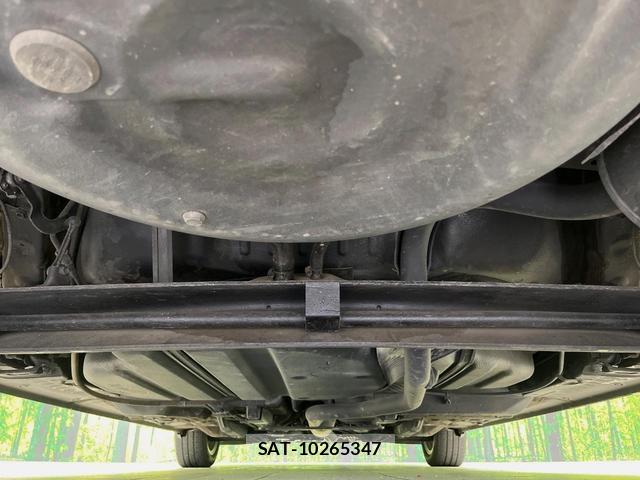 Toyota SIENTA 2018-02 8216267-18