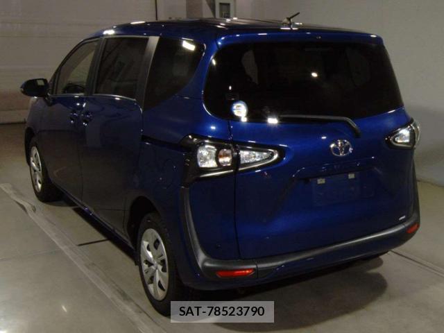 Toyota SIENTA 2022-05 8216393-1