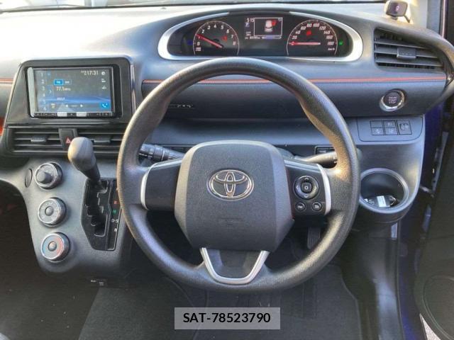 Toyota SIENTA 2022-05 8216393-2