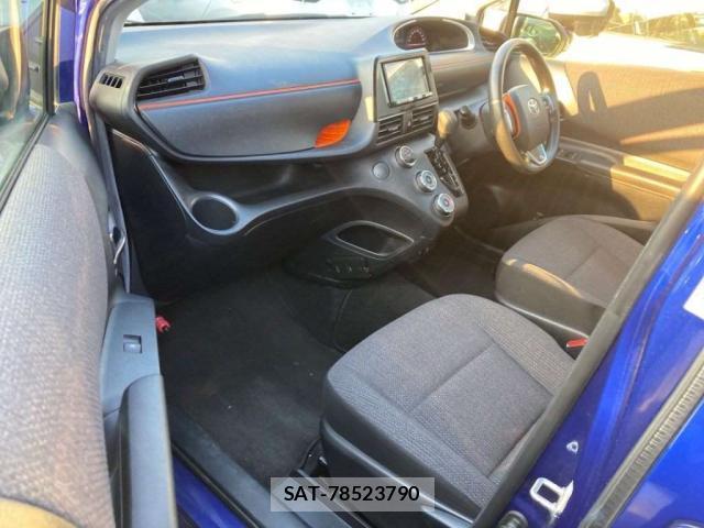 Toyota SIENTA 2022-05 8216393-9