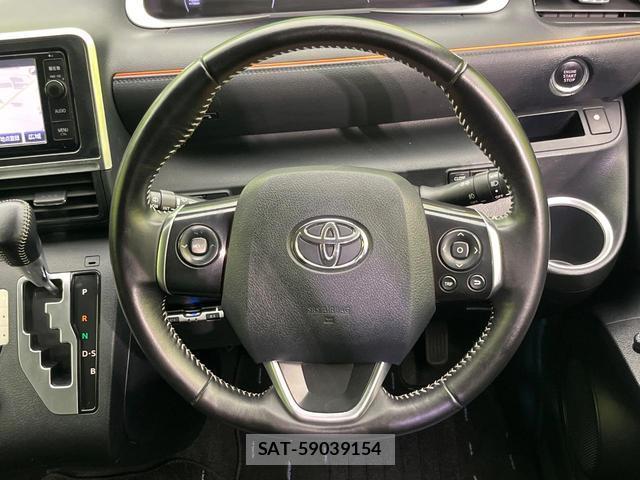 Toyota SIENTA 2016-04 8216594-12