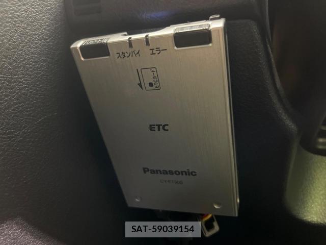 Toyota SIENTA 2016-04 8216594-6