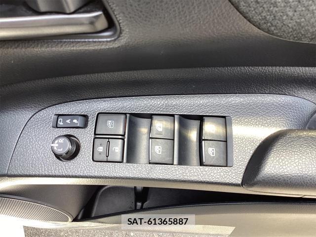 Toyota SIENTA 2019-09 8216839-16