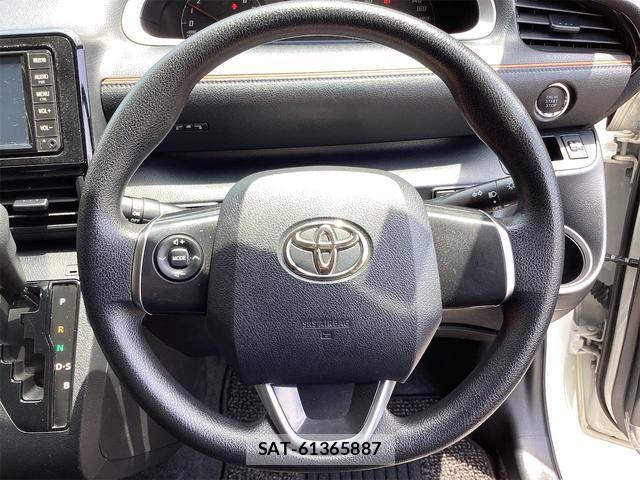 Toyota SIENTA 2019-09 8216839-5