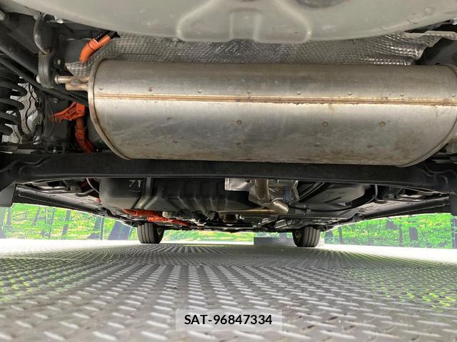 Toyota SIENTA 2022-10 8216854-18