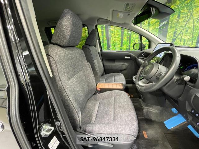 Toyota SIENTA 2022-10 8216854-8