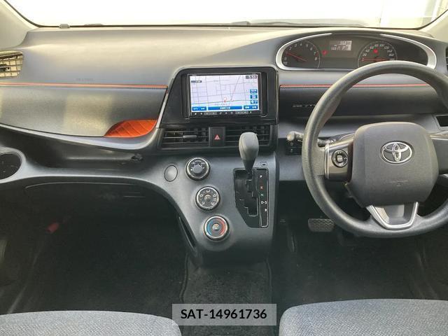 Toyota SIENTA 2017-10 8216955-15