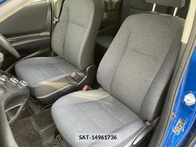 Toyota SIENTA 2017-10 8216955-19