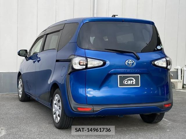 Toyota SIENTA 2017-10 8216955-8