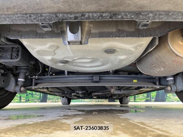 Toyota SIENTA 2017-12 8217185-18