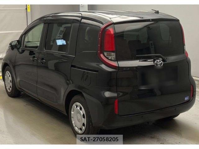 Toyota SIENTA 2023-07 8217830-1