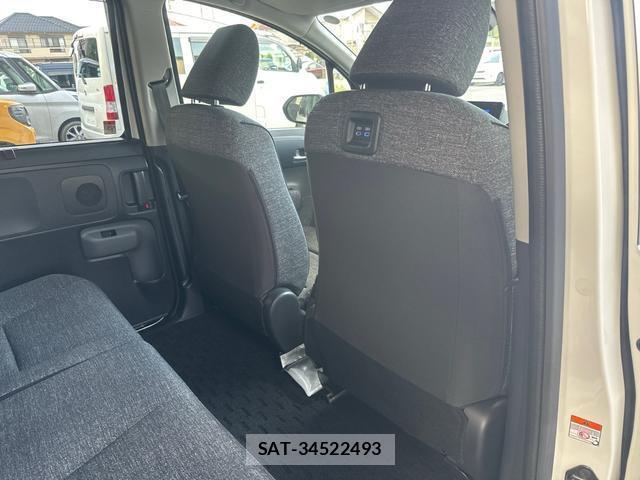 Toyota SIENTA 2024-02 8218411-13