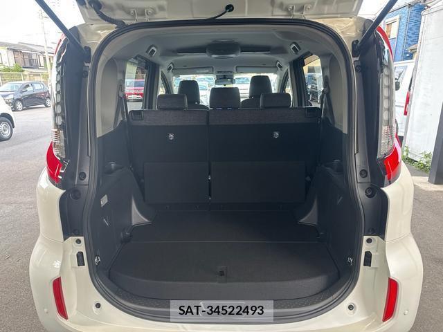 Toyota SIENTA 2024-02 8218411-14