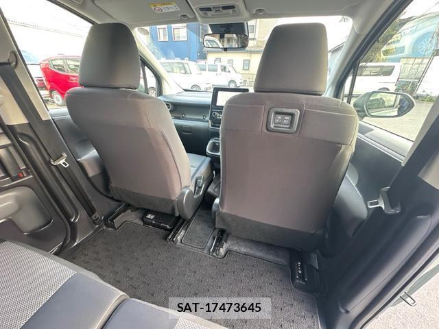 Toyota SIENTA 2023-07 8218416-15