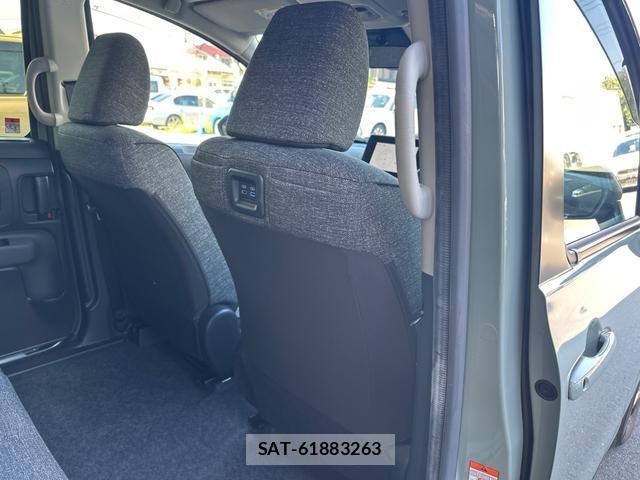 Toyota SIENTA 2023-05 8218420-12