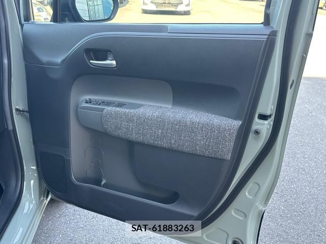 Toyota SIENTA 2023-05 8218420-16