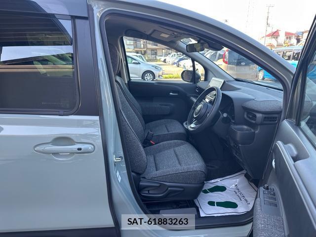 Toyota SIENTA 2023-05 8218420-7