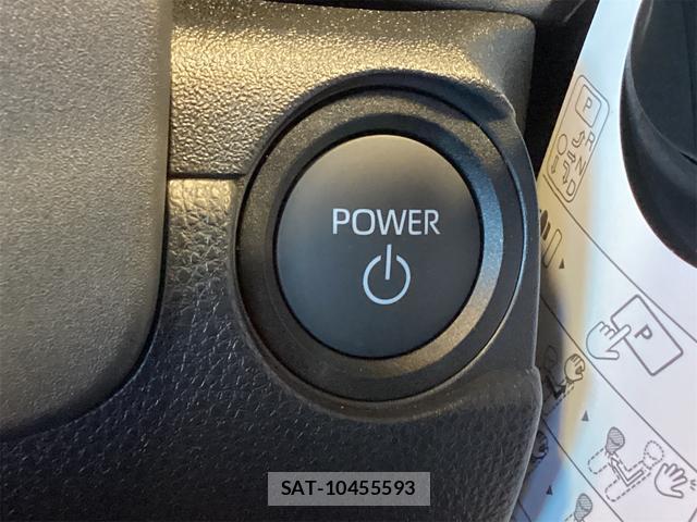 Toyota SIENTA 2026-04 8218696-12