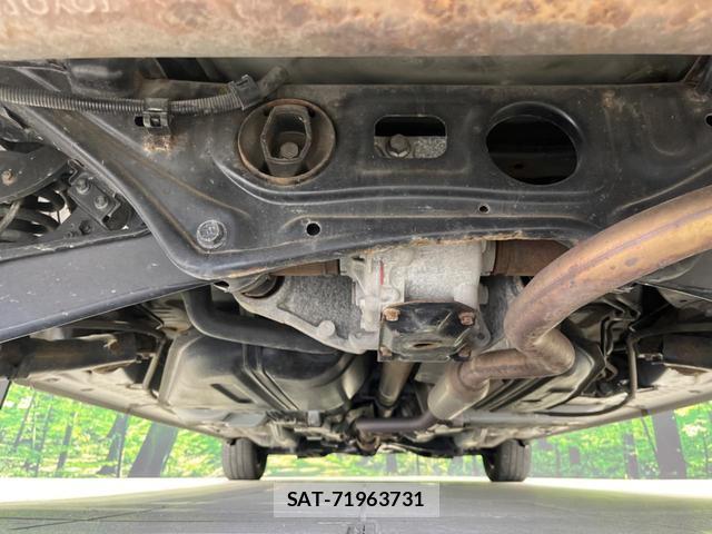 Toyota SIENTA 2019-07 8218718-18