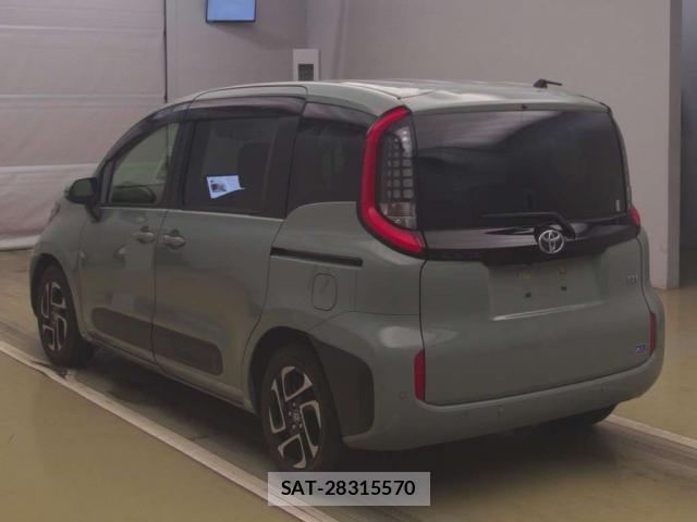 Toyota SIENTA 2023-12 8218951-13