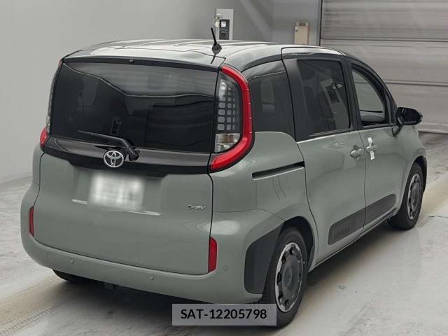 Toyota SIENTA 2026-05 8219001-1