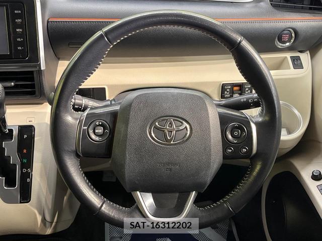Toyota SIENTA 2016-10 8219200-11