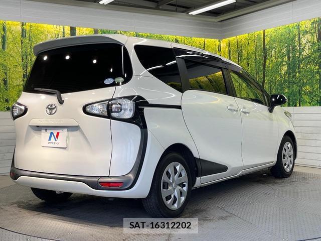 Toyota SIENTA 2016-10 8219200-17