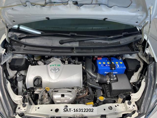 Toyota SIENTA 2016-10 8219200-18