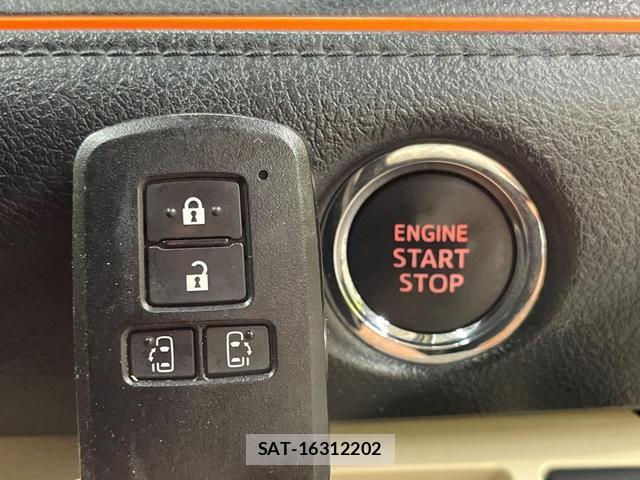Toyota SIENTA 2016-10 8219200-6