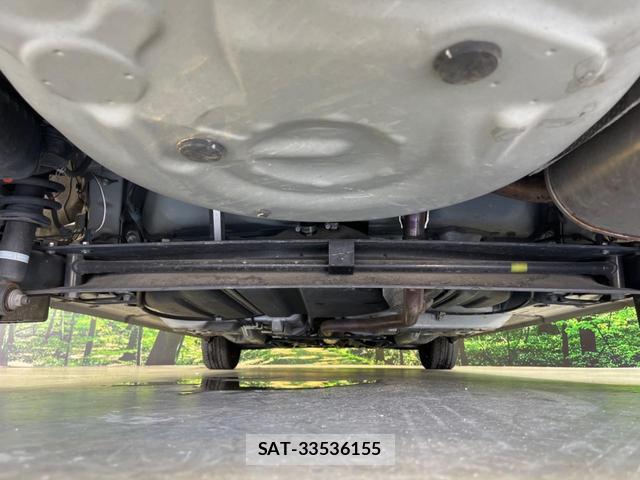 Toyota SIENTA 2022-02 8219520-18