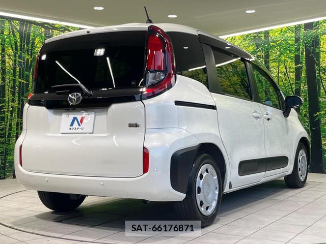 Toyota SIENTA 2023-05 8219727-16