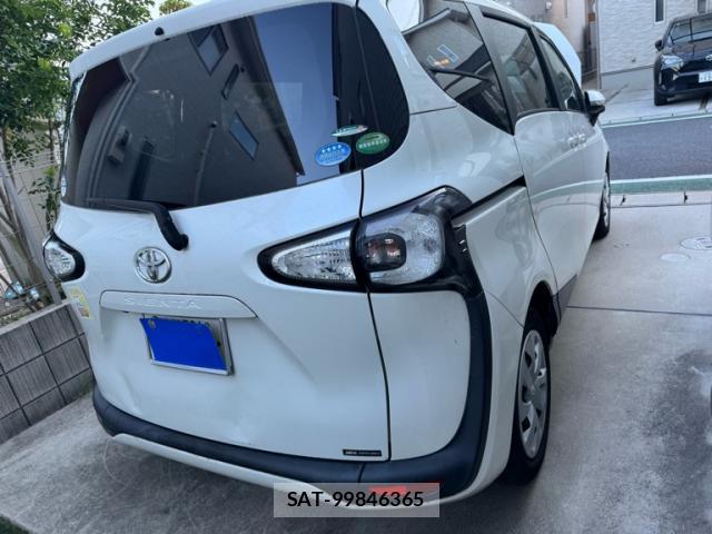 Toyota SIENTA 2016-05 8219778-13